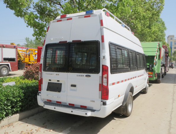 ����\(y��n)��܇