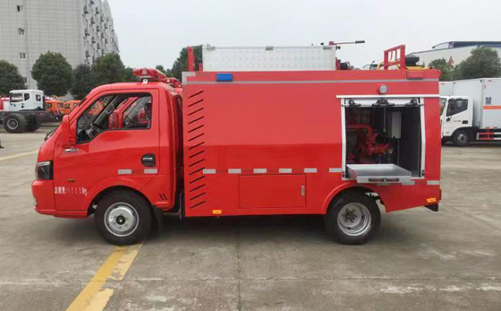 湖北江南2023年高品質(zhì)微型消防車(chē)代表---東風(fēng)1噸藍(lán)牌水罐消防車(chē) 湖北江南2023年高品質(zhì)微型消防車(chē)代表---東風(fēng)1噸藍(lán)牌水罐消防車(chē)