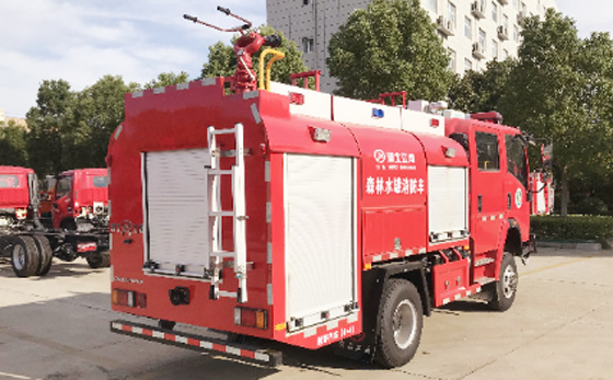 湖北江南又出新品----輕型四驅(qū)越野快反森林消防車 湖北江南又出新品----輕型四驅(qū)越野快反森林消防車