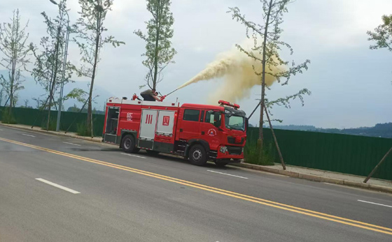 �������ϸɷ���ĭˮ(li��n)������܇�M��ԭ��������